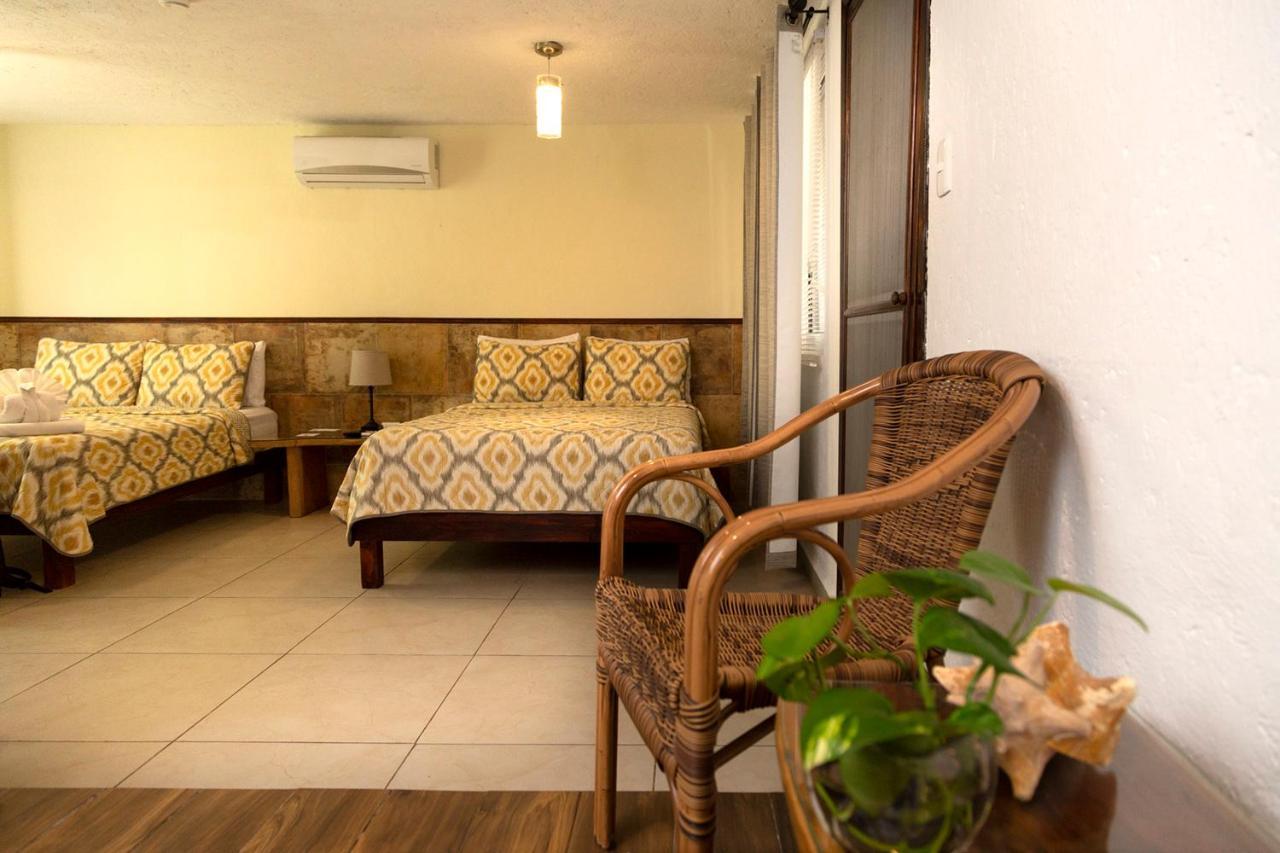 Hotel Amar Inn Puerto Morelos Kültér fotó